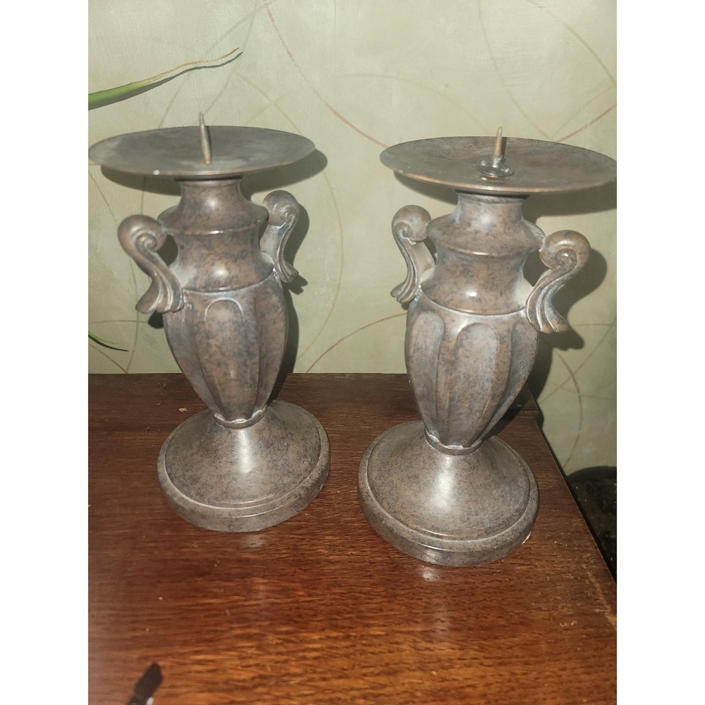 Ornate Vintage Style Candle Holders Pair Bronze Finish Metal Urn Shape Tabletop